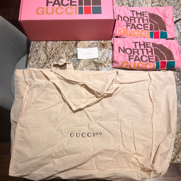 Authentic Gucci x North Face slides size 38 - Picture 9 of 9